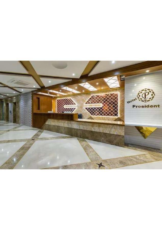 Hotel Shivay President Ujjain Exteriör bild